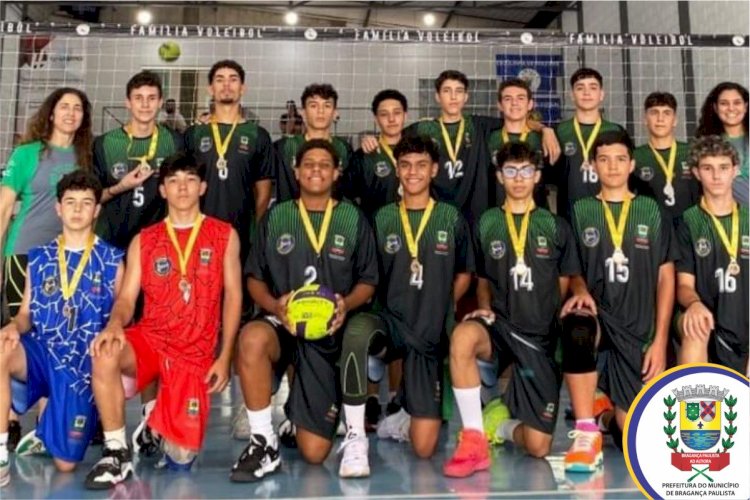 Equipes de Voleibol Sub-16 de Bragança Paulista Conquistam Títulos em Atibaia