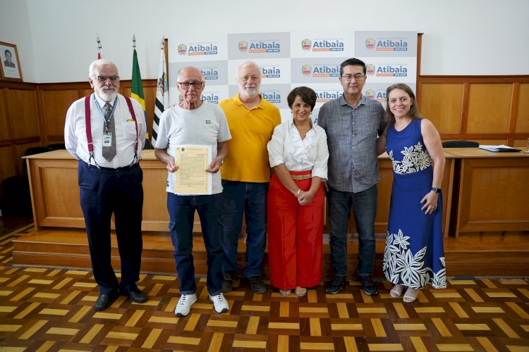 Prefeitura de Atibaia Entrega 18 Títulos de Propriedade no Loteamento Mirante da Pedra Grande