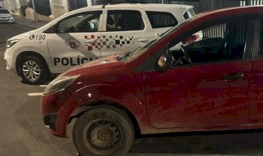 VEÍCULO FURTADO É LOCALIZADO E DOIS INDIVÍDUOS SÃO PRESOS POR RECEPTAÇÃO E TRÁFICO DE DROGAS EM ATIBAIA