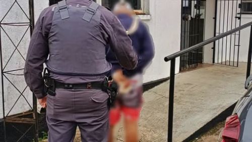 POLÍCIA MILITAR PRENDE HOMEM POR TRÁFICO DE DROGAS EM NAZARÉ PAULISTA