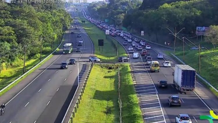 MANIFESTAÇÃO BLOQUEIA ACESSOS À UNICAMP E AFETA TRÂNSITO EM CAMPINAS