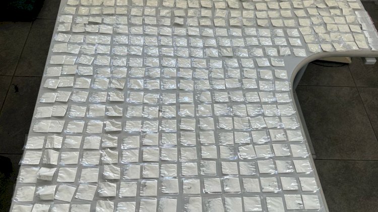 Homem é Preso em Atibaia Com Centenas de Porções de Drogas Escondidas em Casa